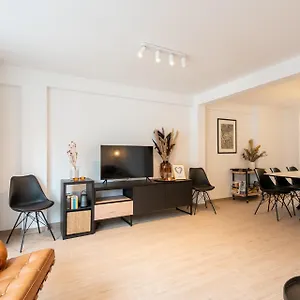  Appartement Spacious Penthouse For 8 People In The Centre België